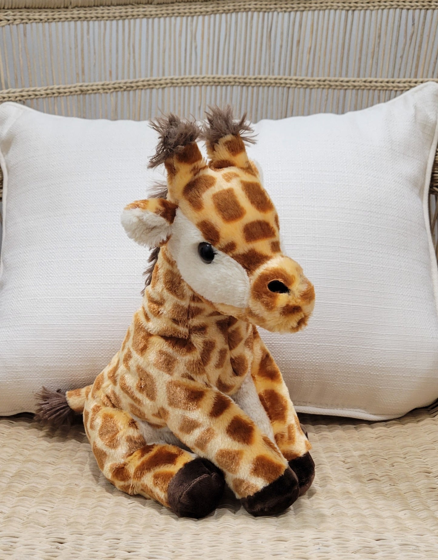 FAHLO TRACKING PLUSHIES