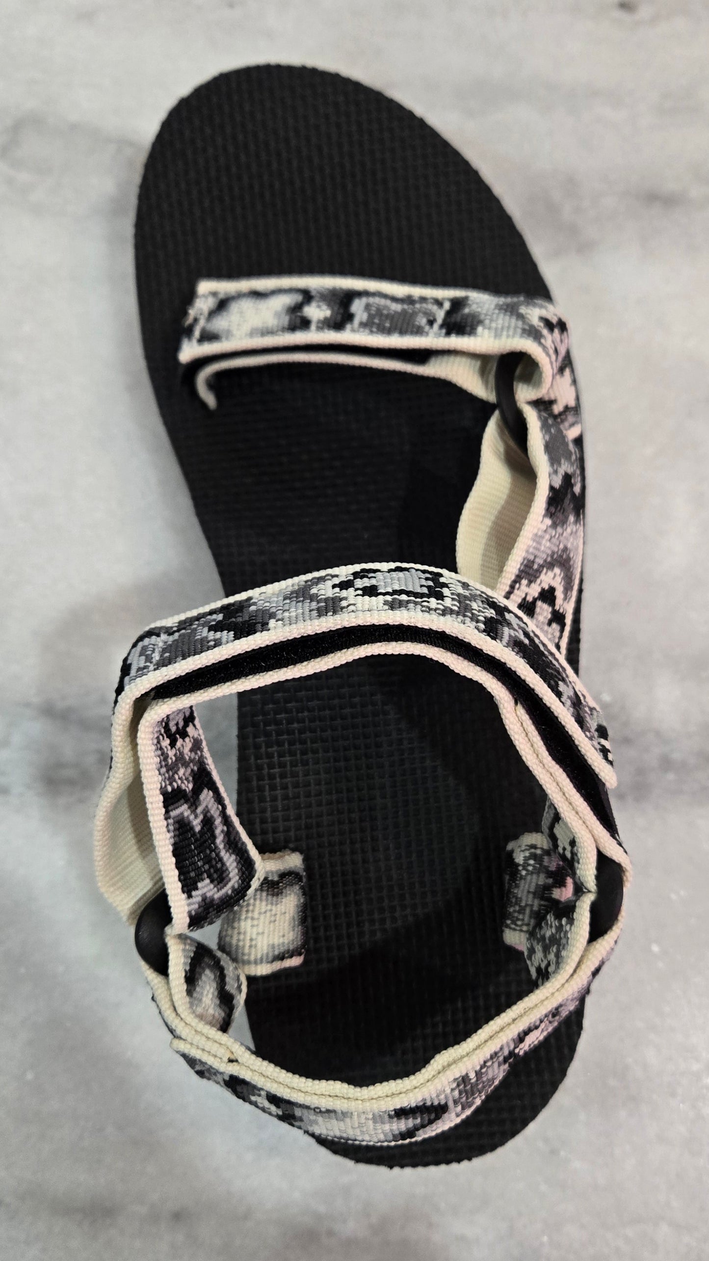 TEVA WOMEN'S MIDFORM UNIVERSAL