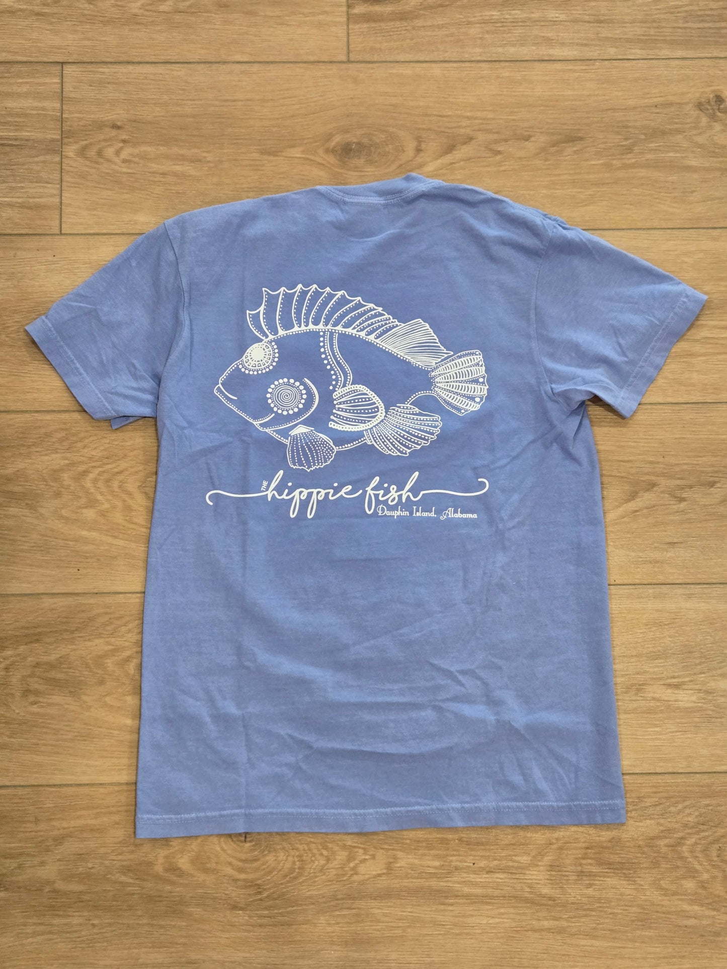 THE HIPPIE FISH SIGNATURE LOGO SHORT SLEEVE ADULT