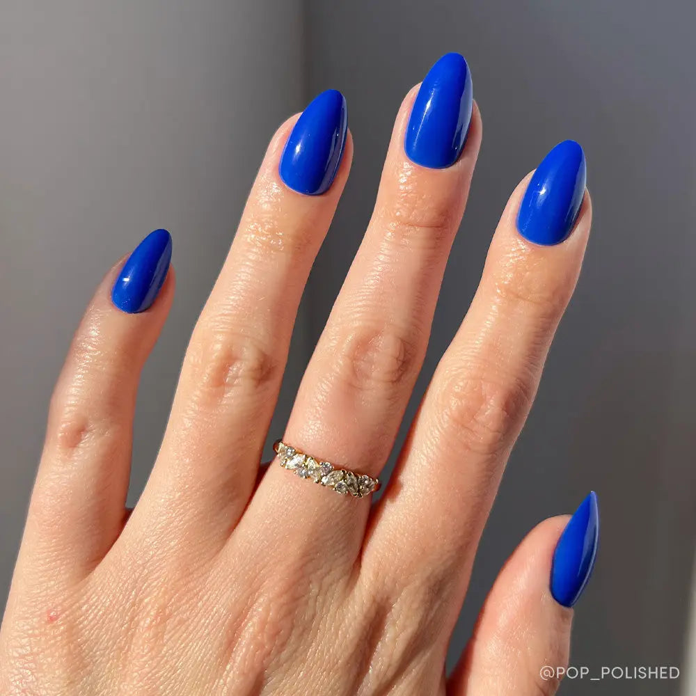 GLAMNETIC NAILS