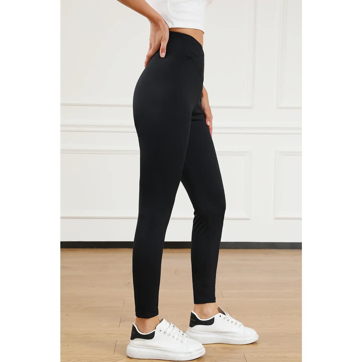 CRISS-CROSS LEGGINGS