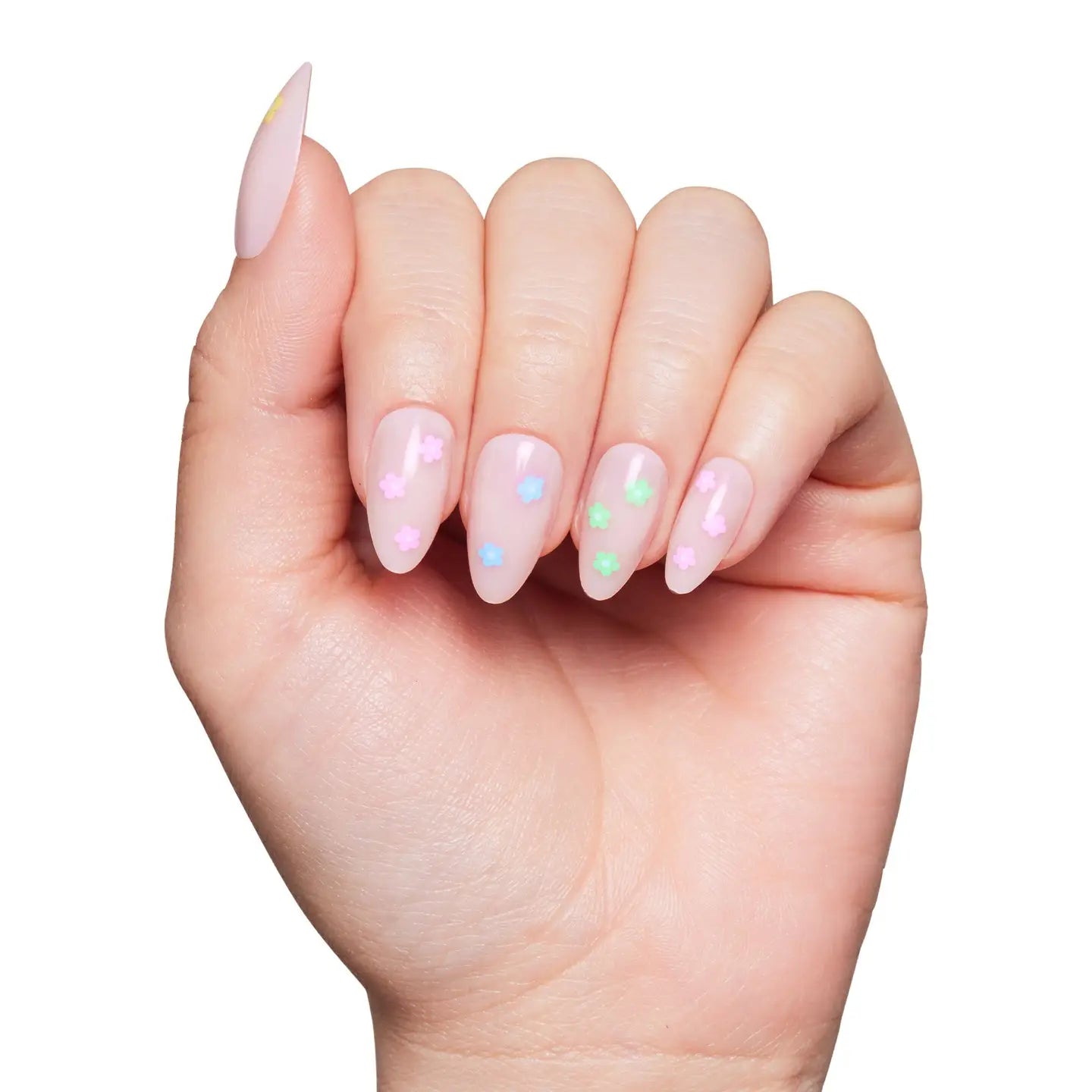 GLAMNETIC NAILS