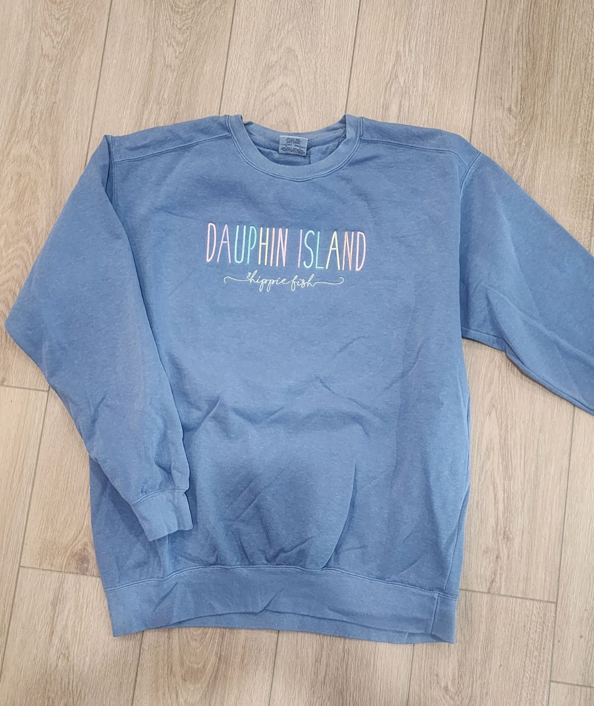 DAUPHIN ISLAND PASTEL EMBROIDERY