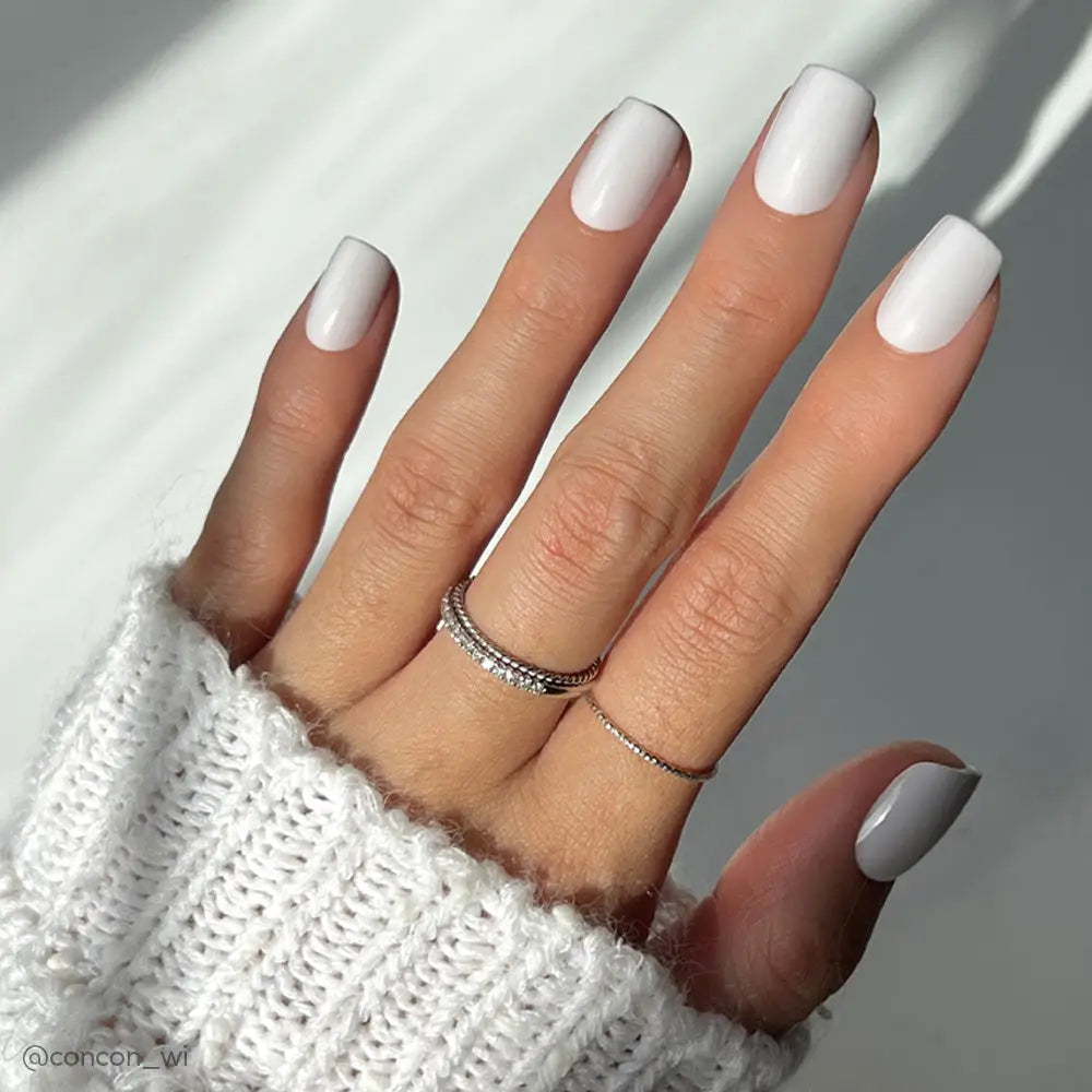 GLAMNETIC NAILS