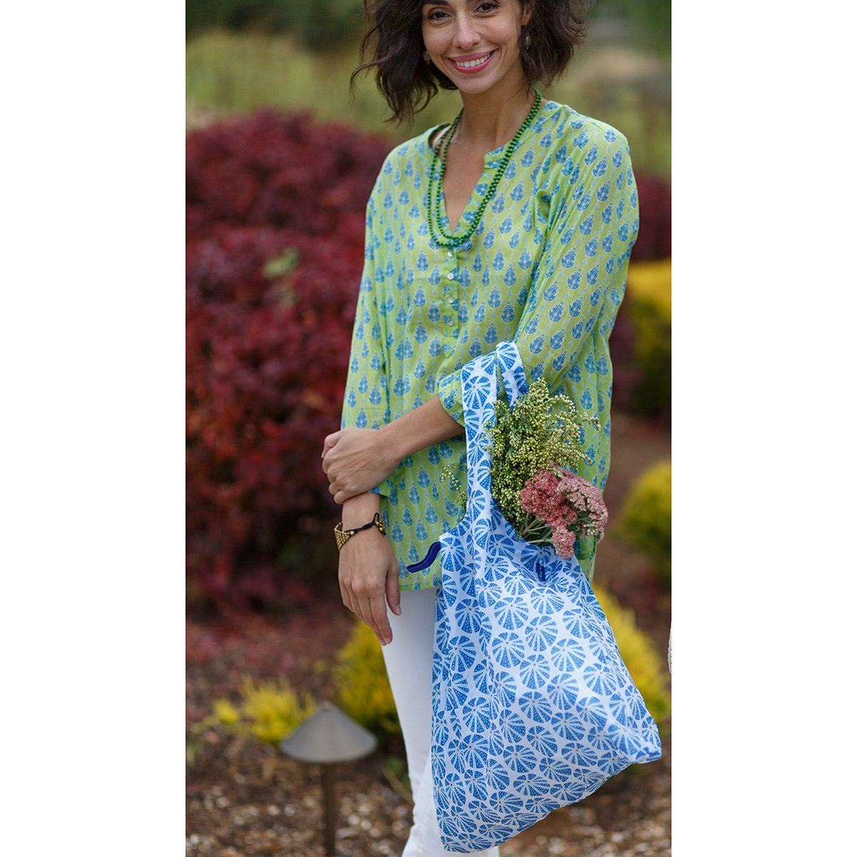 REUSABLE SHOPPER TOTES