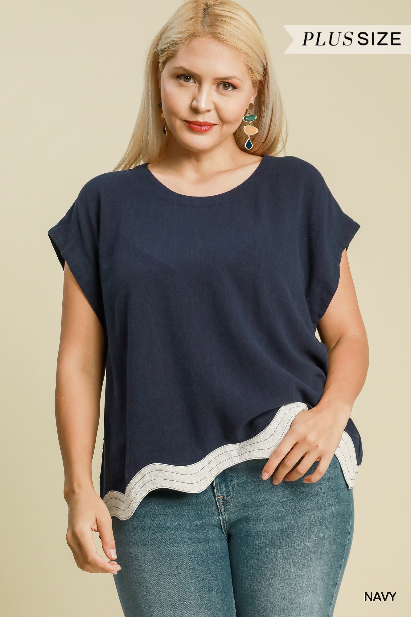 SLOANE SCALLOP HEM TOP