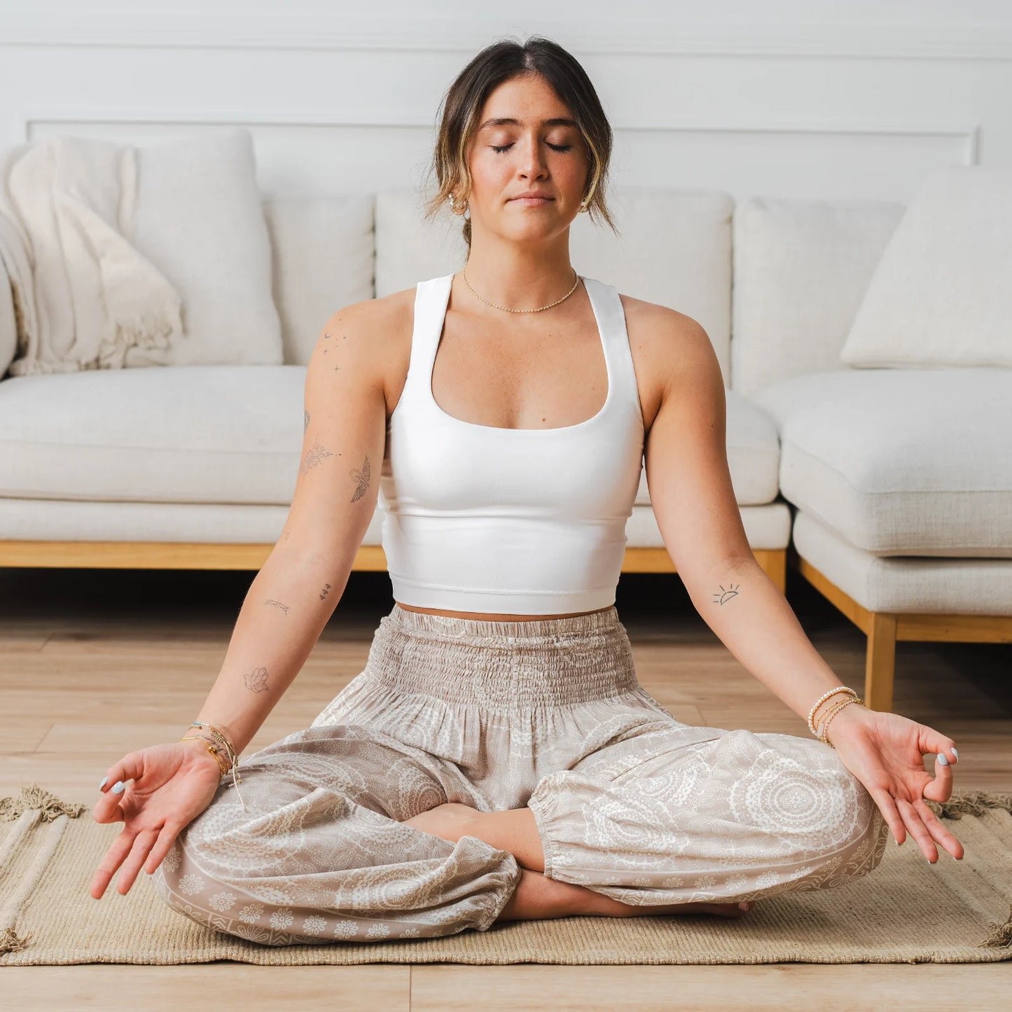VINYASA V-BACK TANK