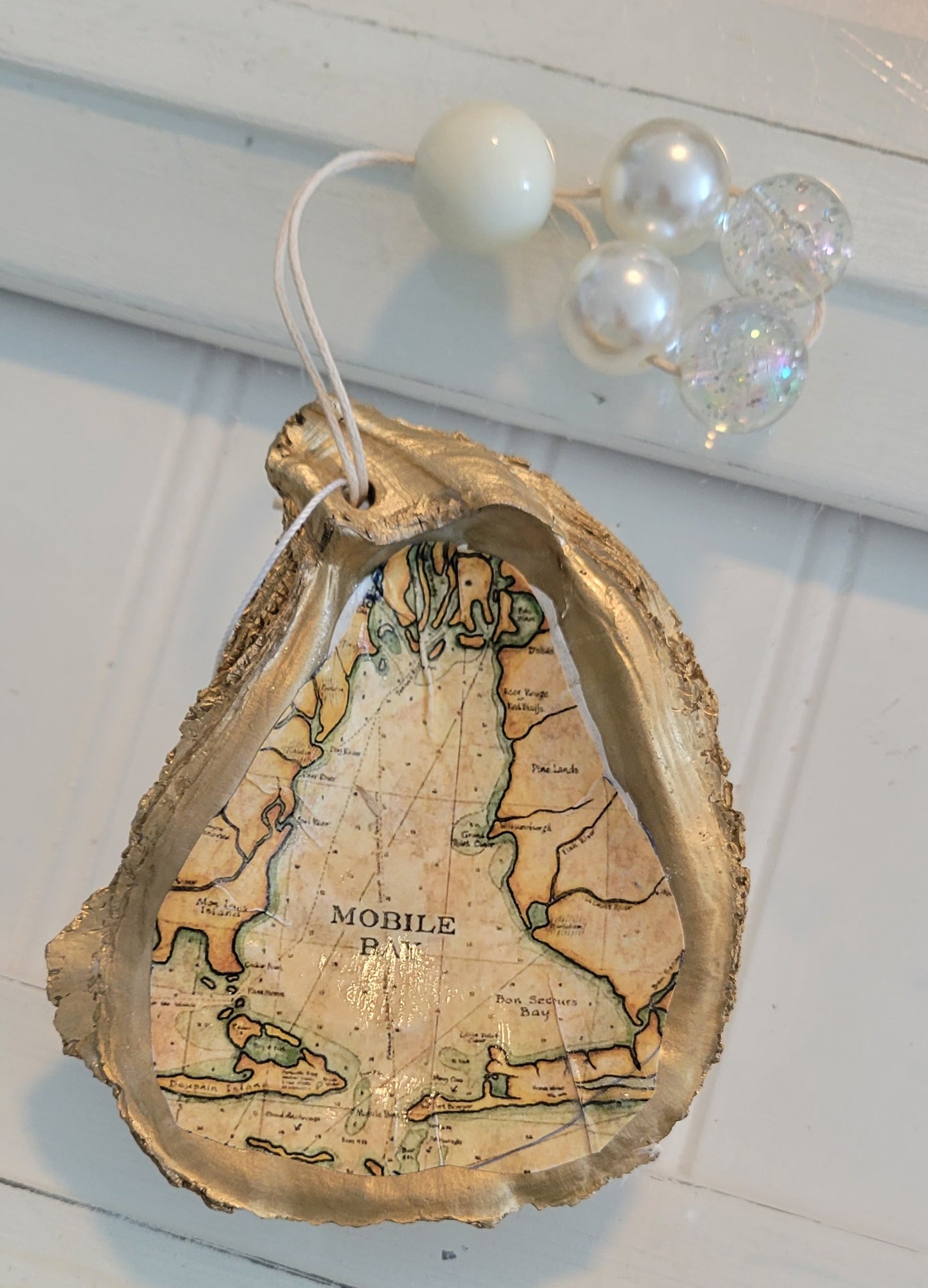 DECOUPAGE SHELL ORNAMENTS