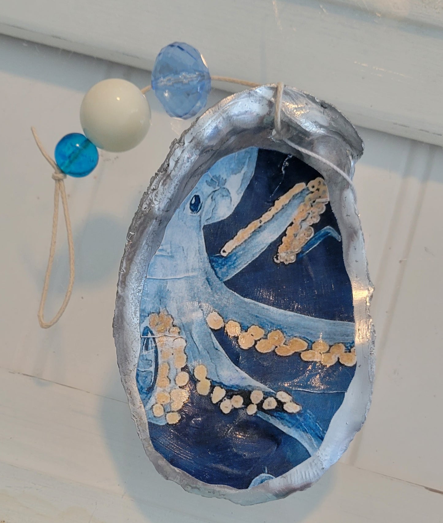 DECOUPAGE SHELL ORNAMENTS