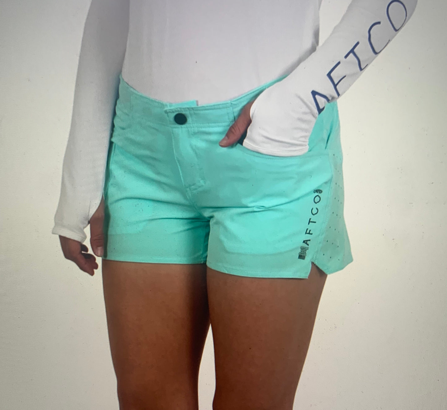 AFTCO WOMEN'S MICROBYTE FISHING SHORTS