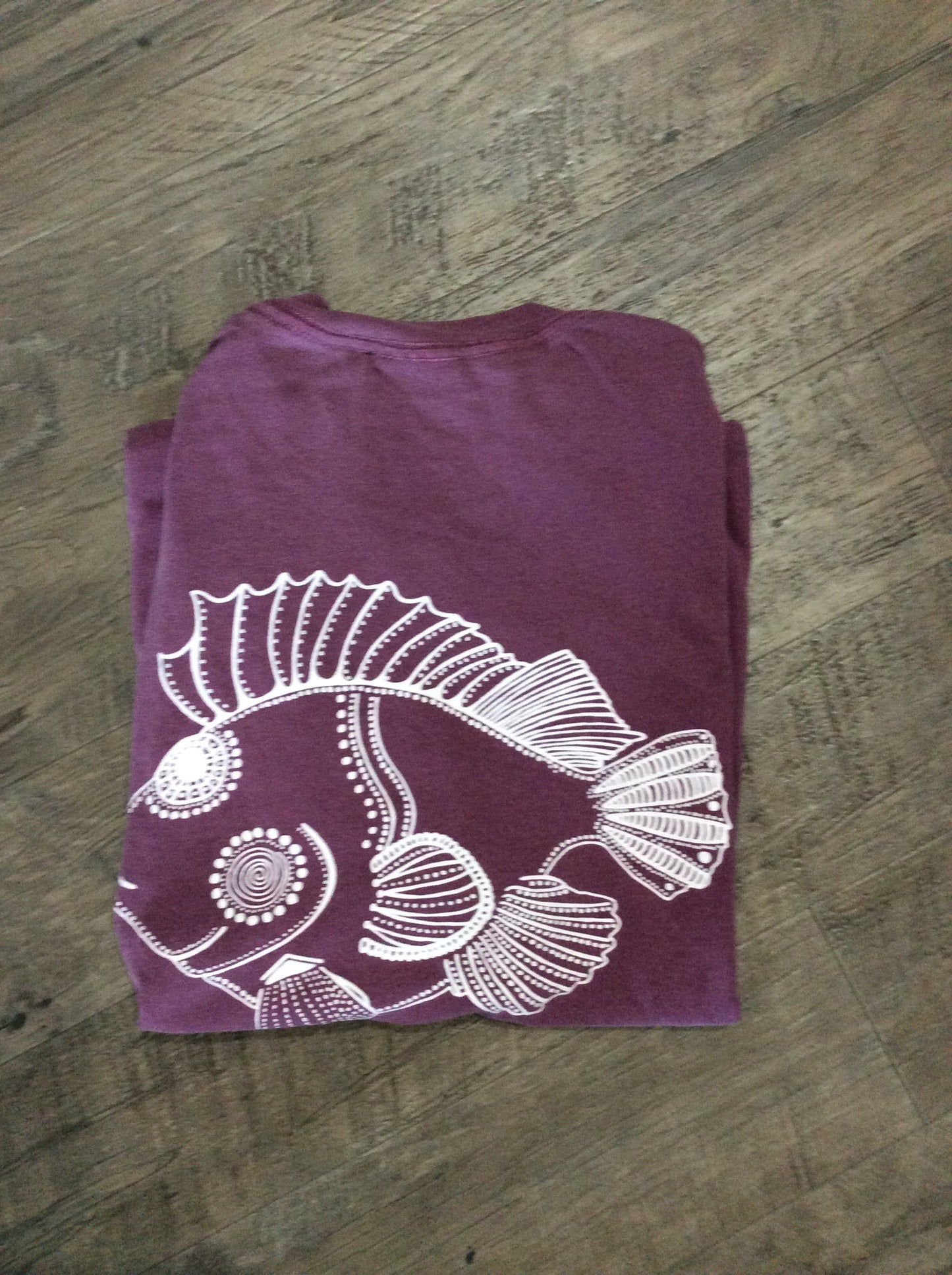THE HIPPIE FISH SIGNATURE LOGO SHORT SLEEVE ADULT
