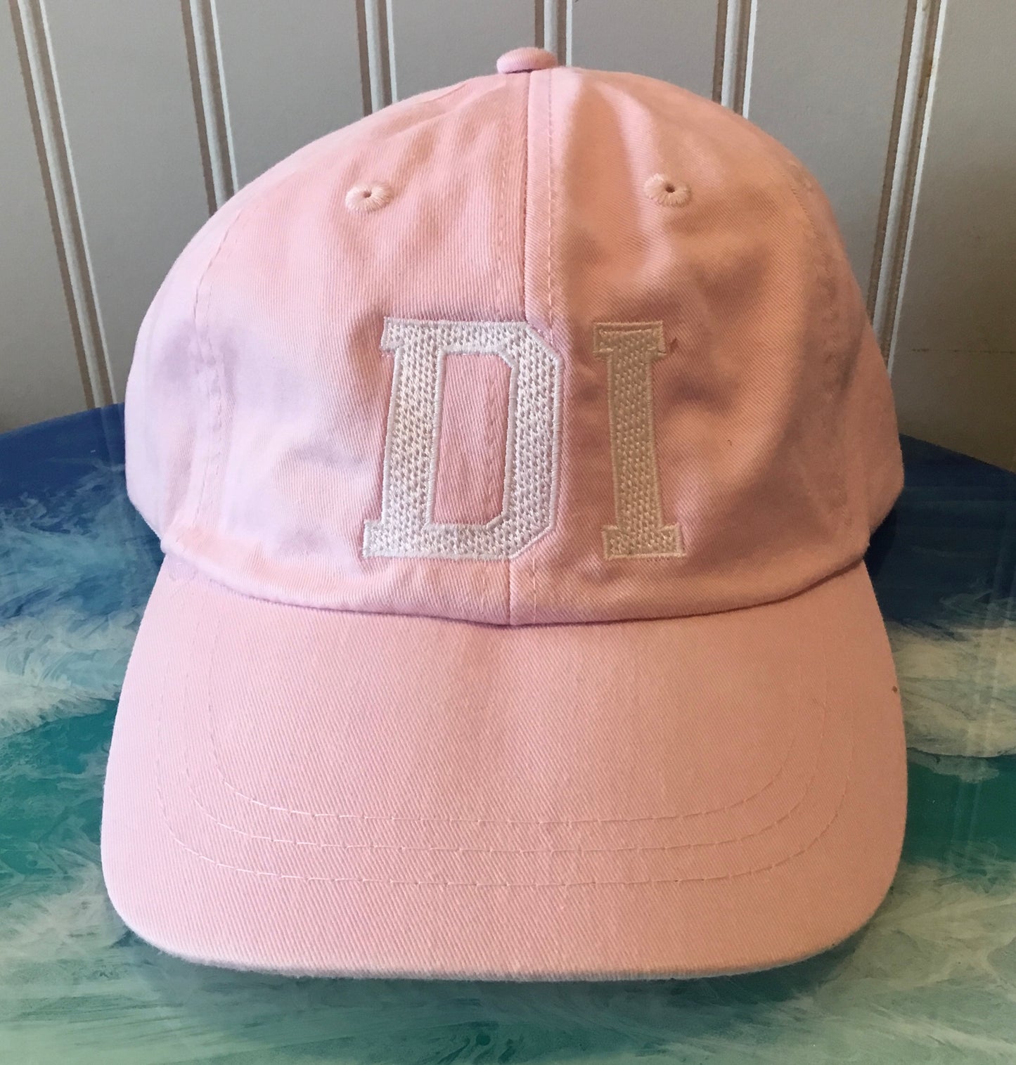 DI HAT