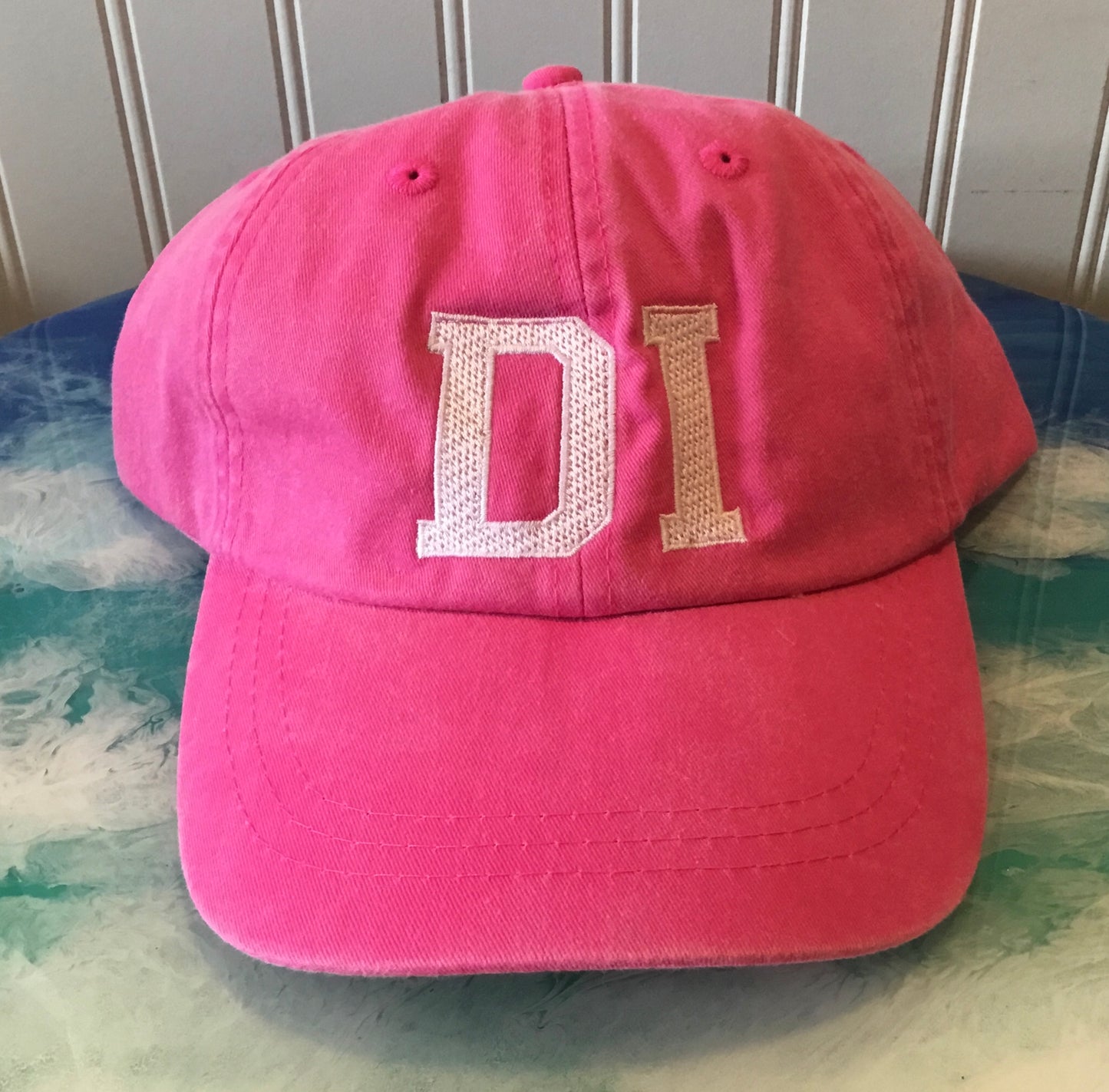 DI HAT