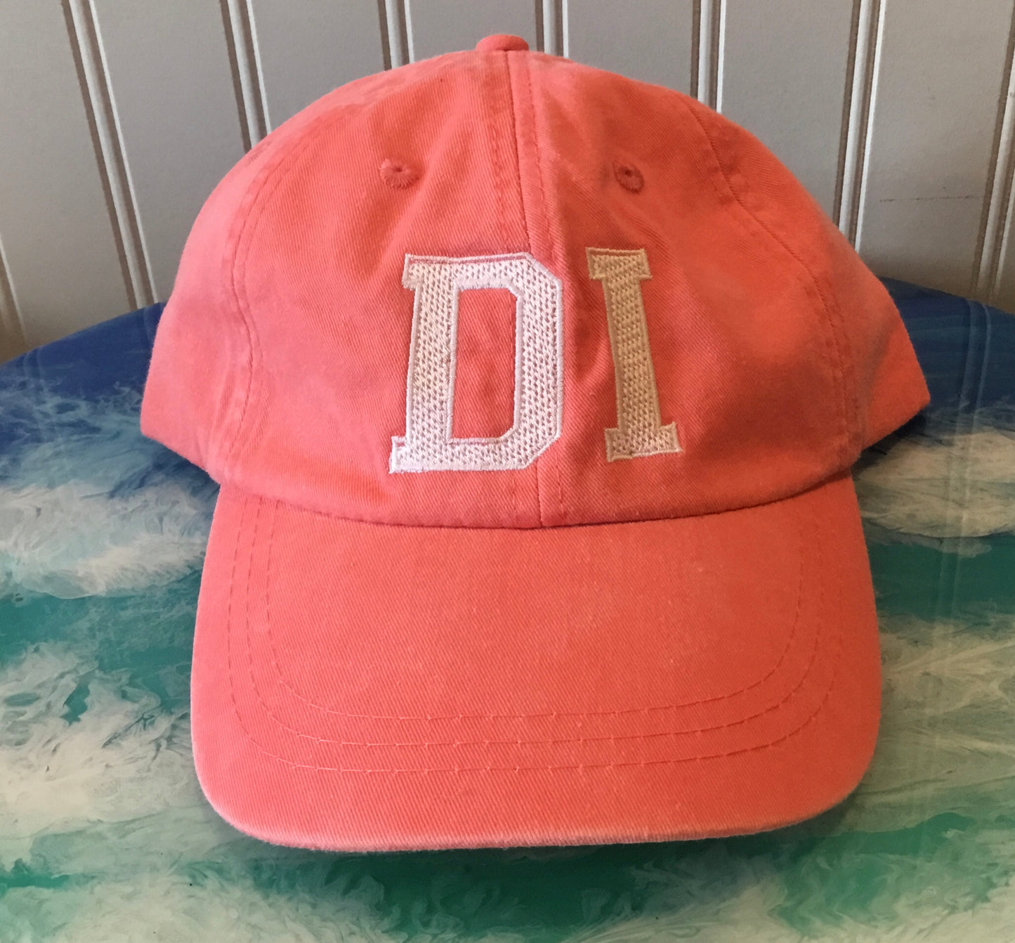 DI HAT
