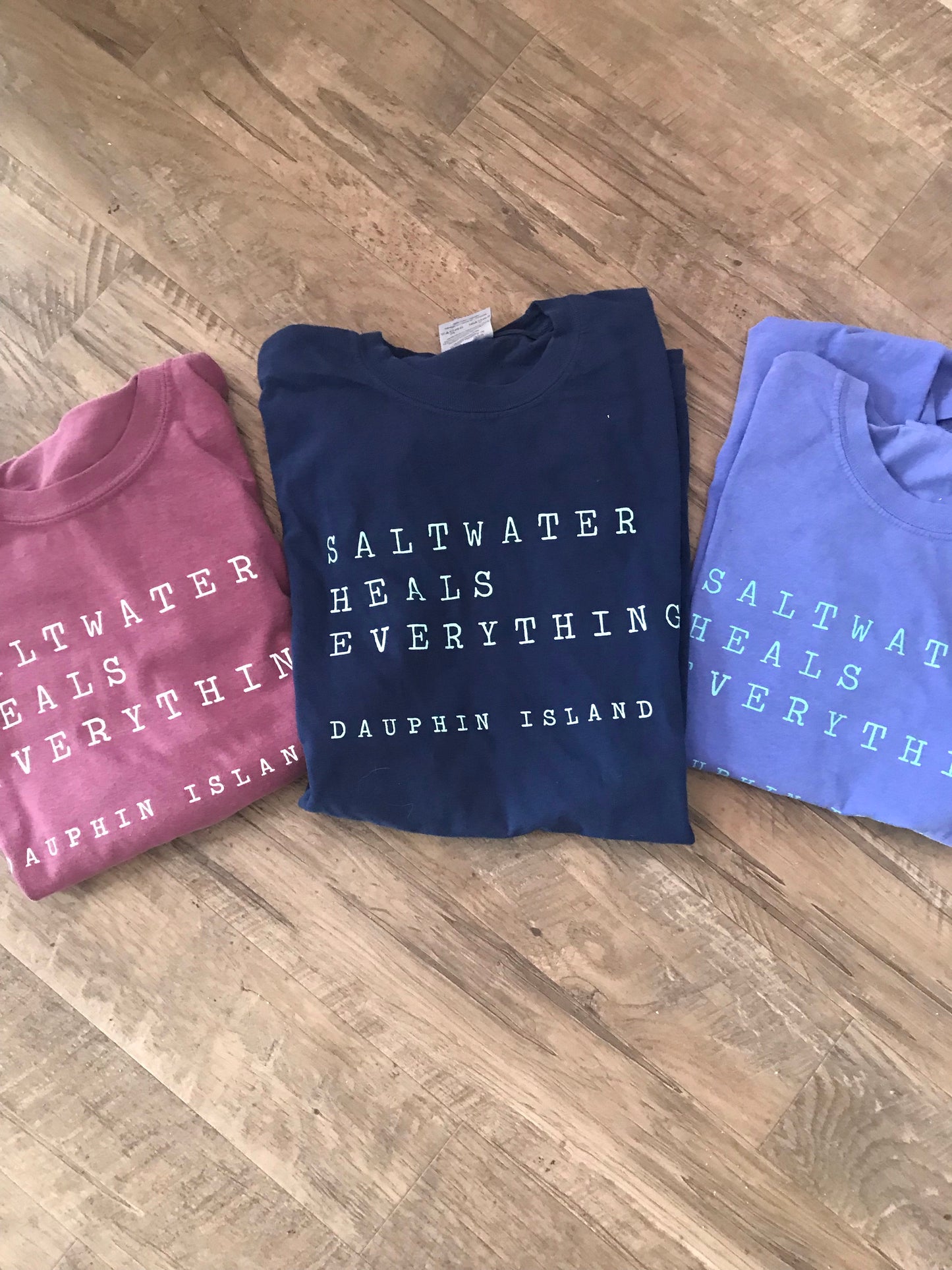 SALTWATER HEALS EVERYTHING SHORT SLEEVE T-SHIRT