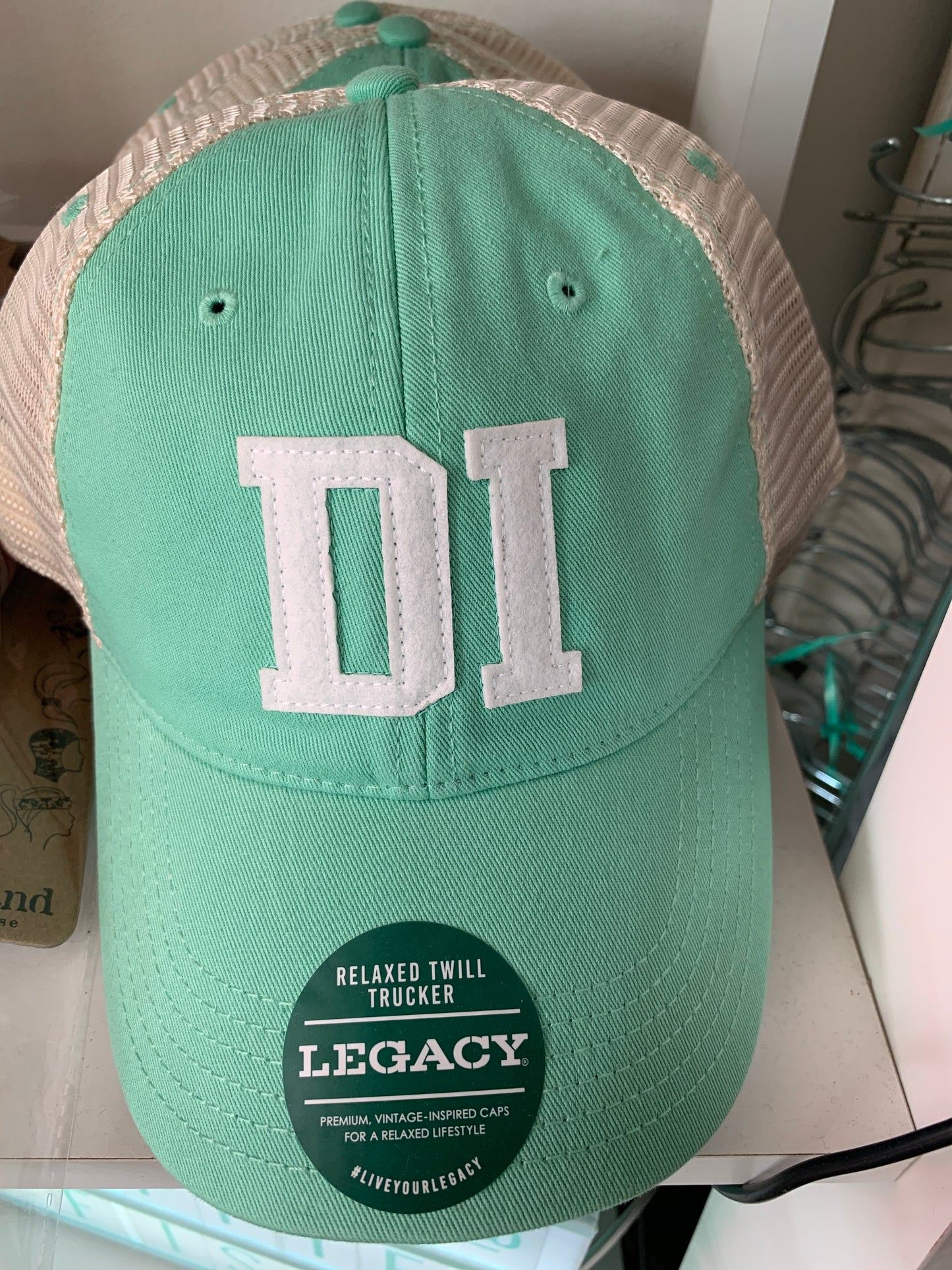 DI TRUCKER HATS