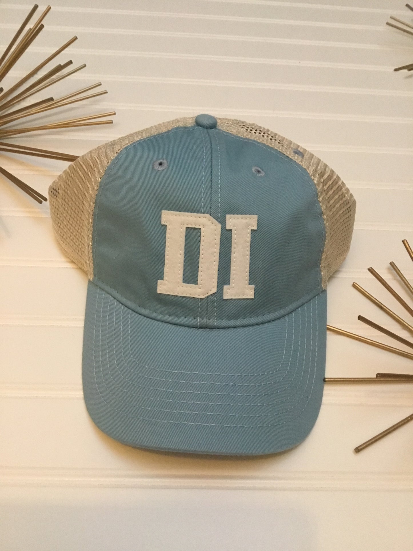 DI TRUCKER HATS