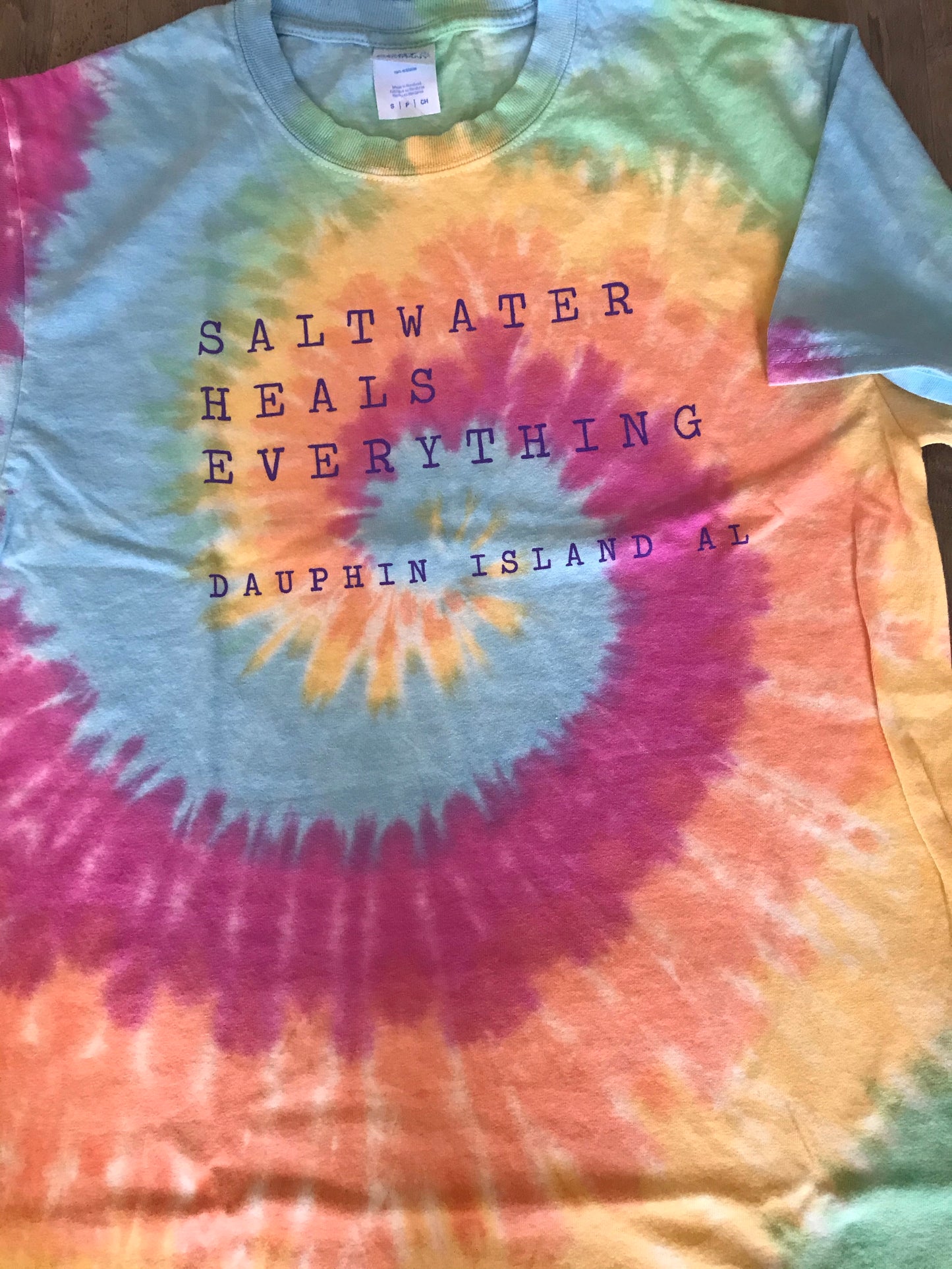 SALTWATER HEALS EVERYTHING SHORT SLEEVE T-SHIRT