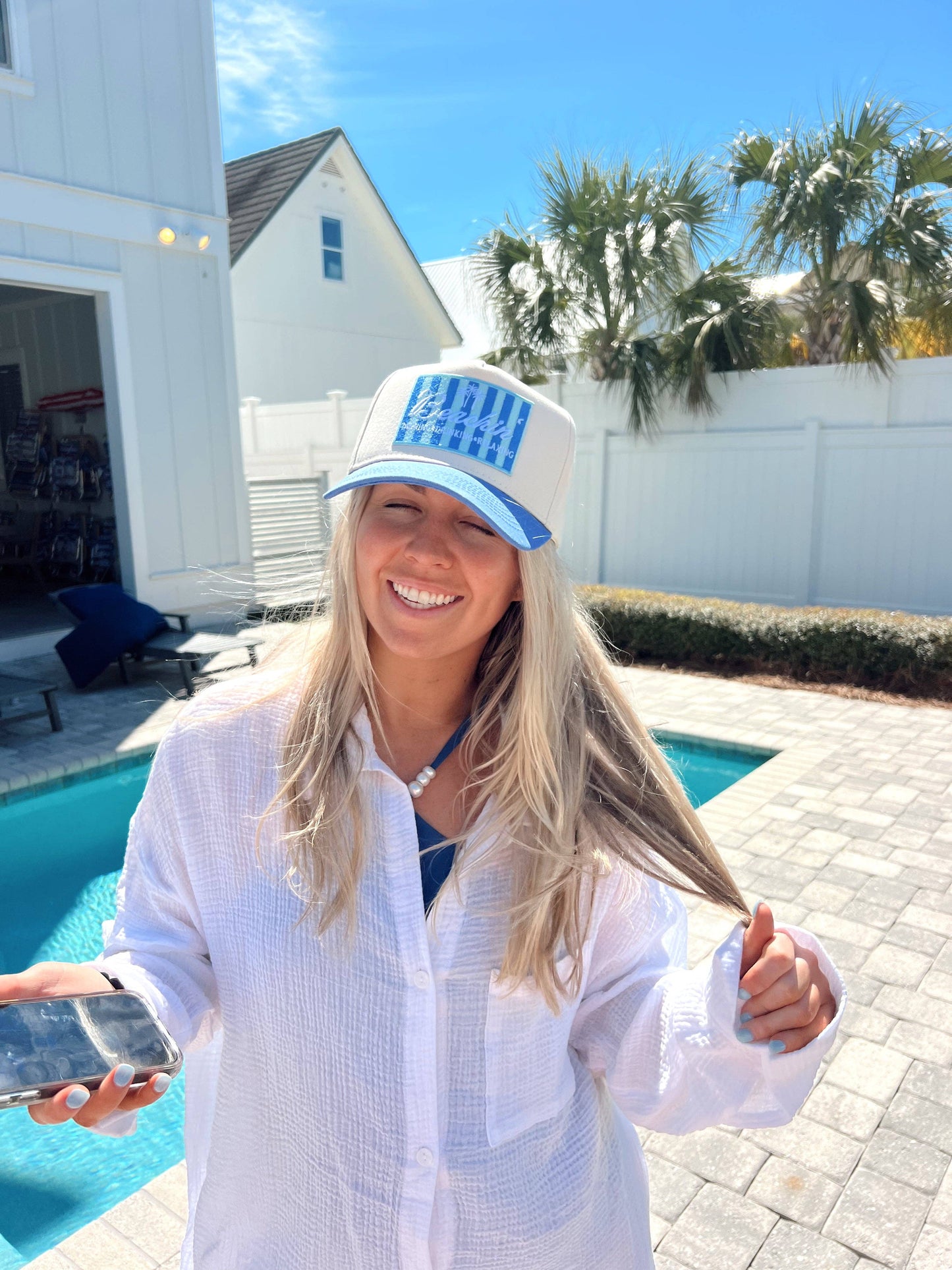 BEACHIN' VINTAGE TRUCKER HAT