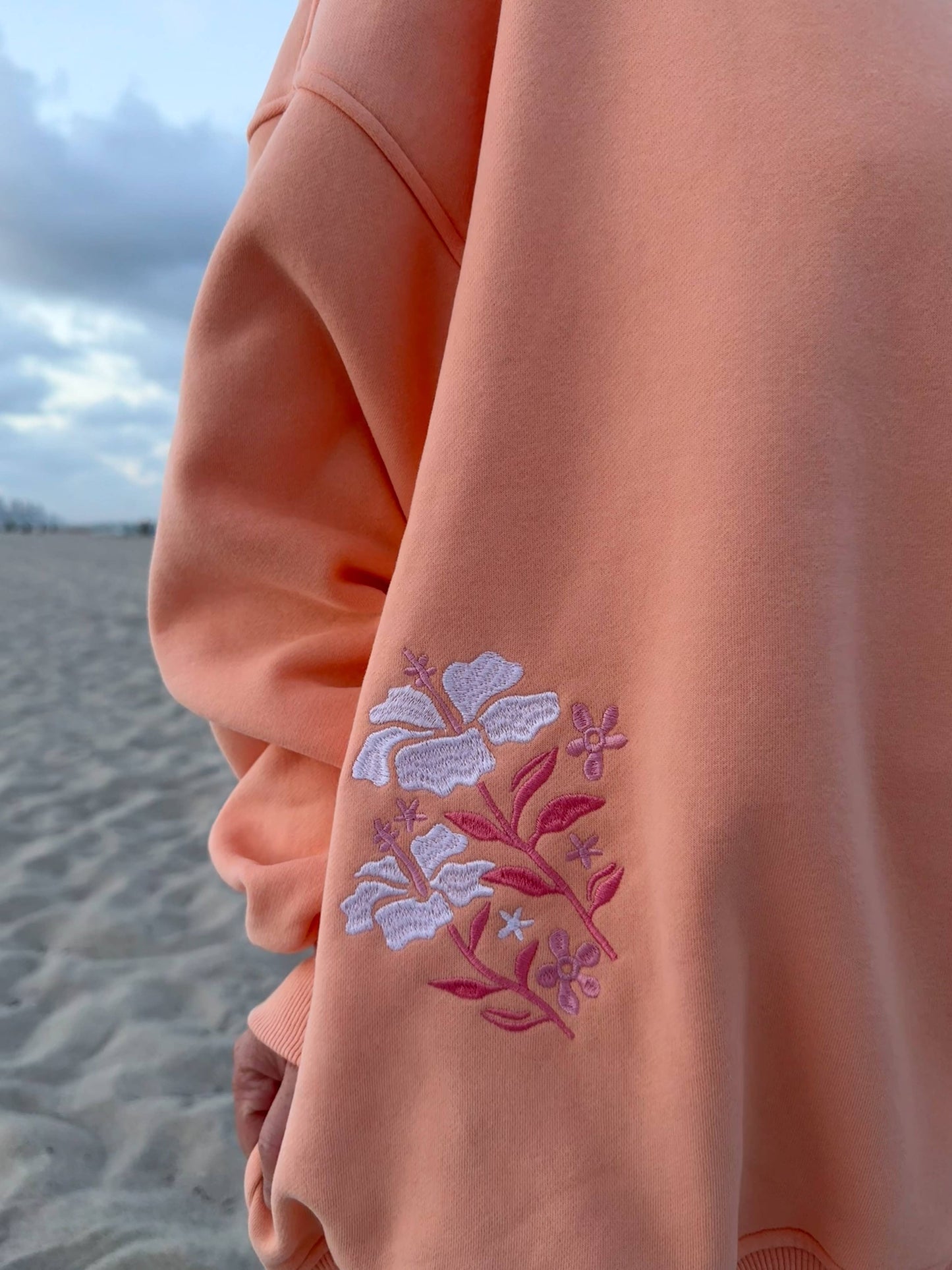 TROPICAL SHERBERT EMBROIDERED SWEATSHIRT