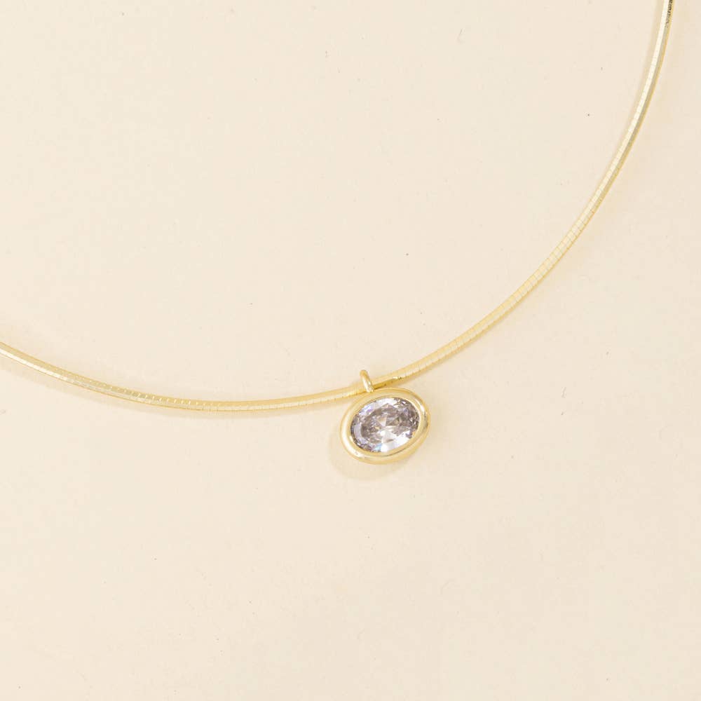 OVAL BEZEL PENDANT OMEGA NECKLACE
