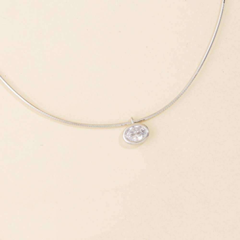 OVAL BEZEL PENDANT OMEGA NECKLACE