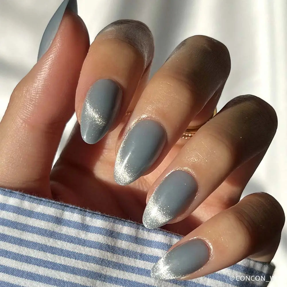 GLAMNETIC NAILS
