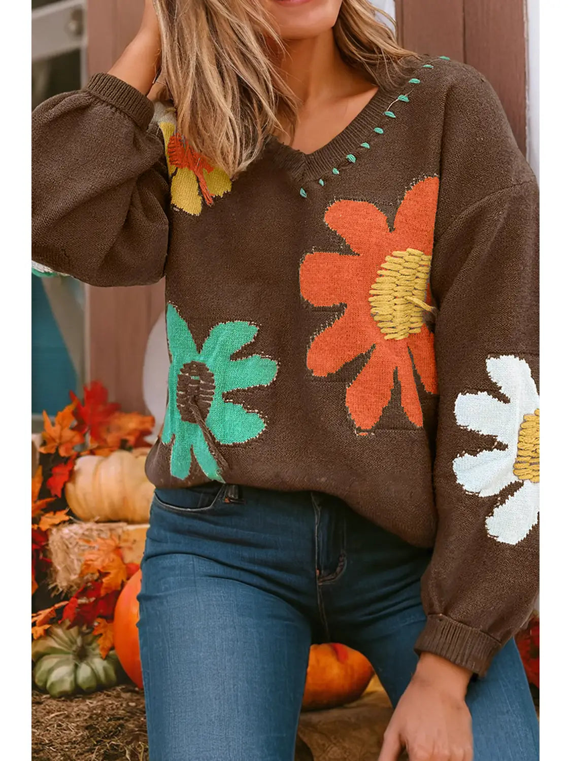 BIG FLOWER PATTERN SWEATER