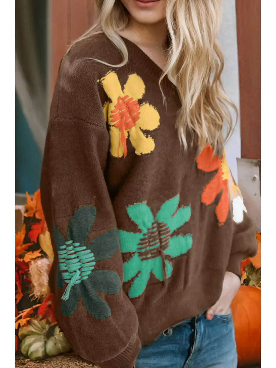 BIG FLOWER PATTERN SWEATER