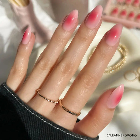 GLAMNETIC NAILS