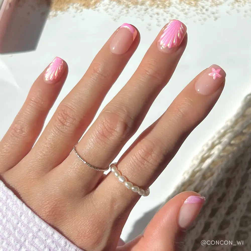 GLAMNETIC NAILS