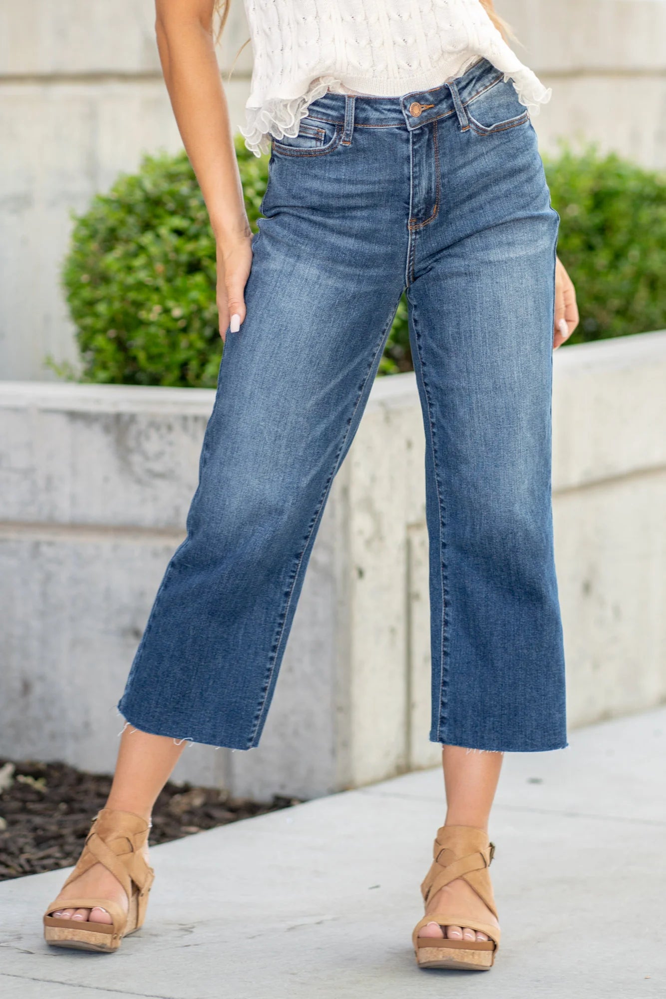 JUDY BLUE CROPPED WIDE LEG JEANS