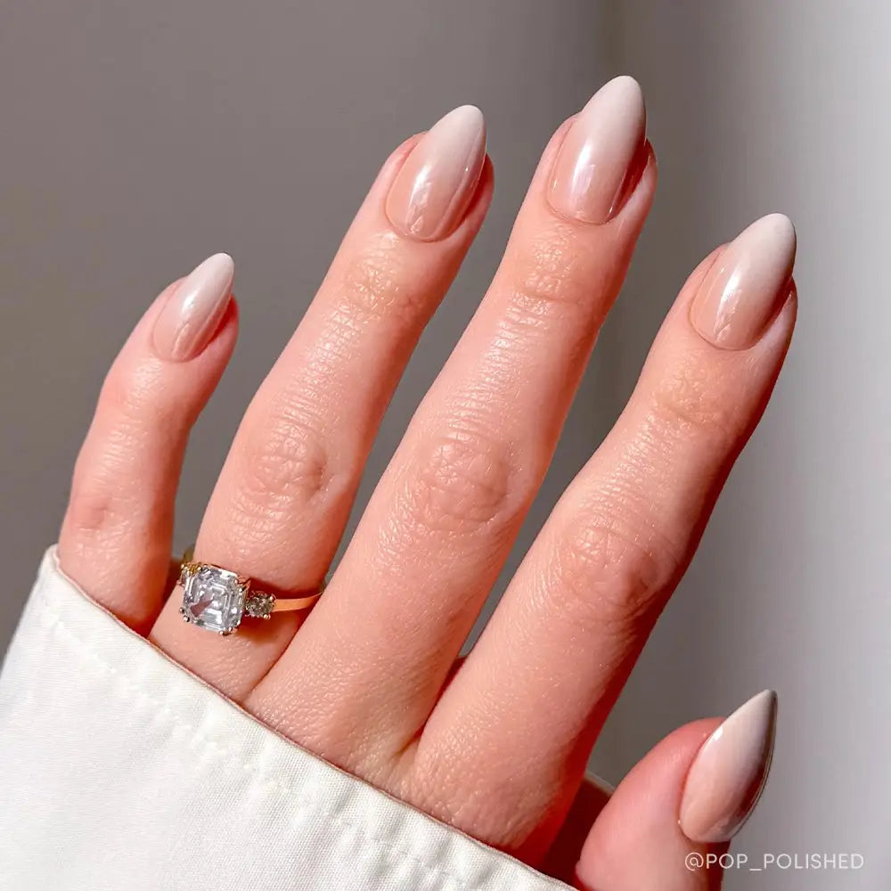 GLAMNETIC NAILS