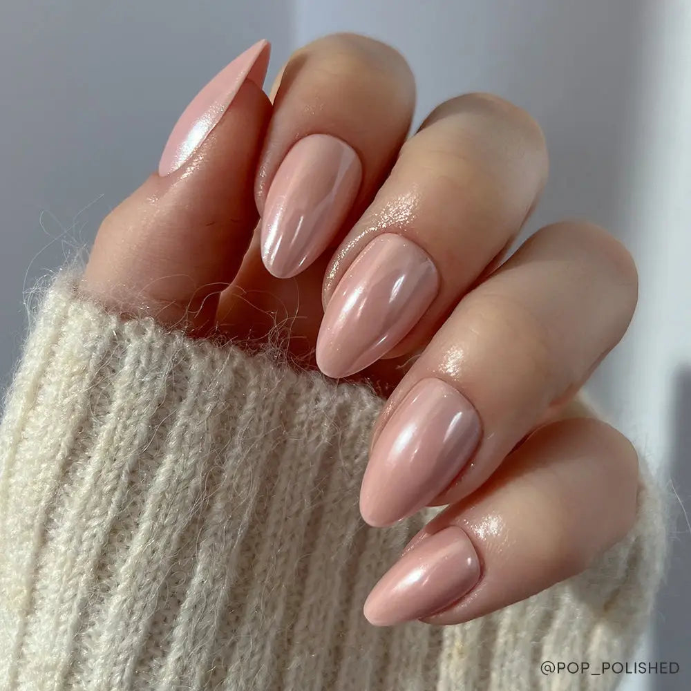 GLAMNETIC NAILS