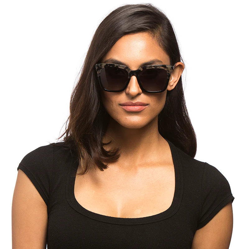 DIFF CHARITABLE EYEWEAR - SUNGLASSES