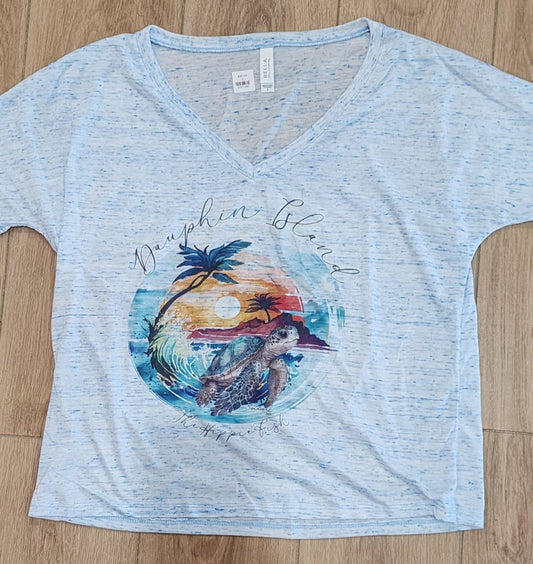 SURFING TURTLE V-NECK T-SHIRT