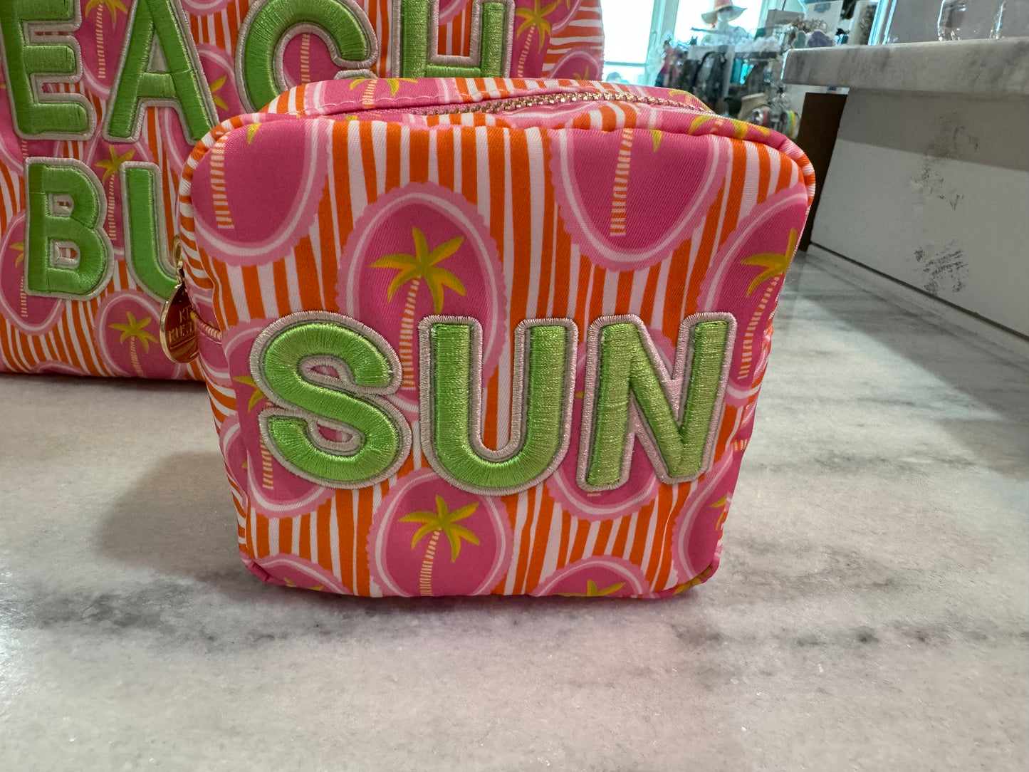 BEACH ACCESSORY BAGS