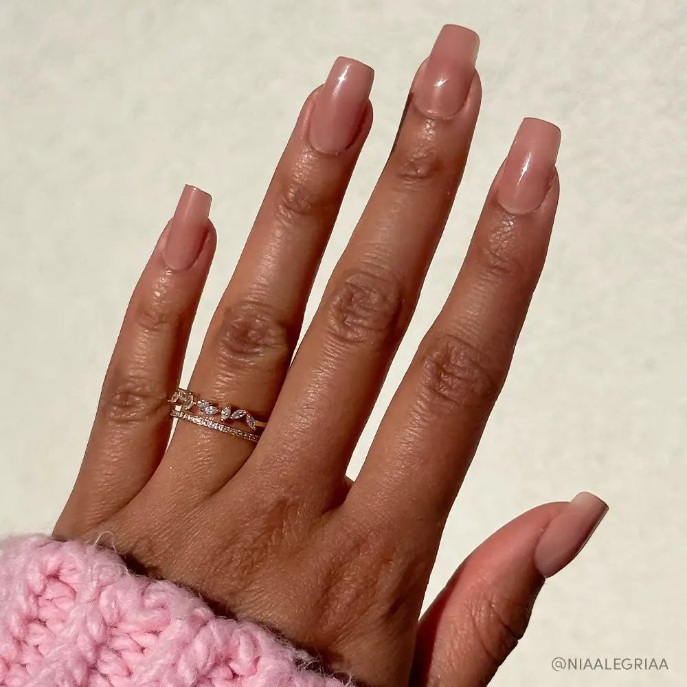 GLAMNETIC NAILS
