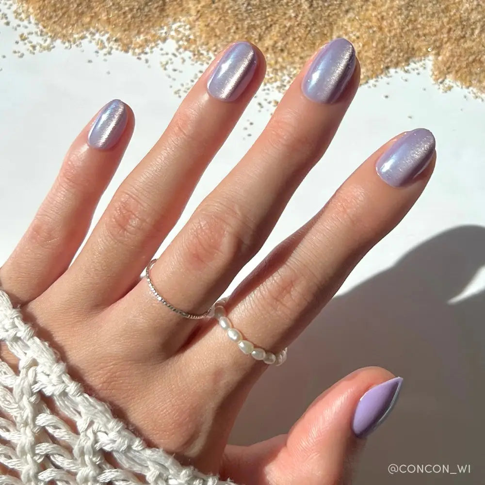 GLAMNETIC NAILS