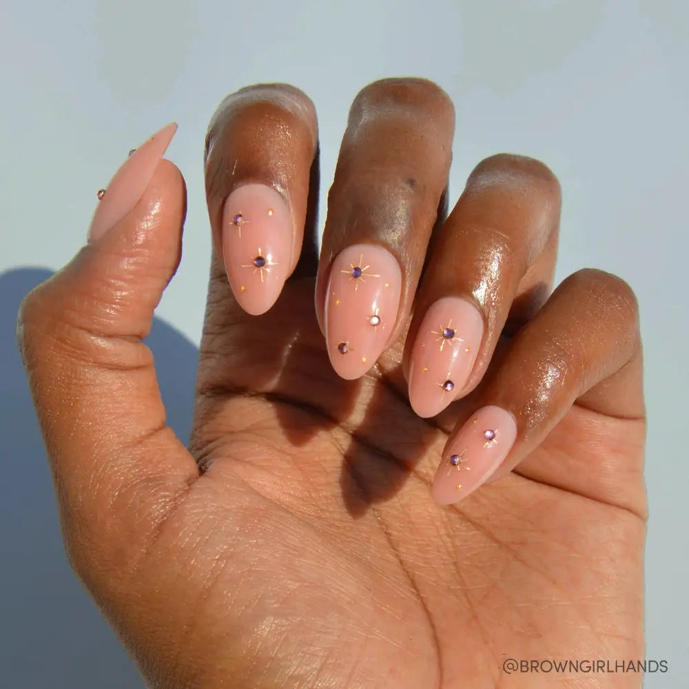 GLAMNETIC NAILS