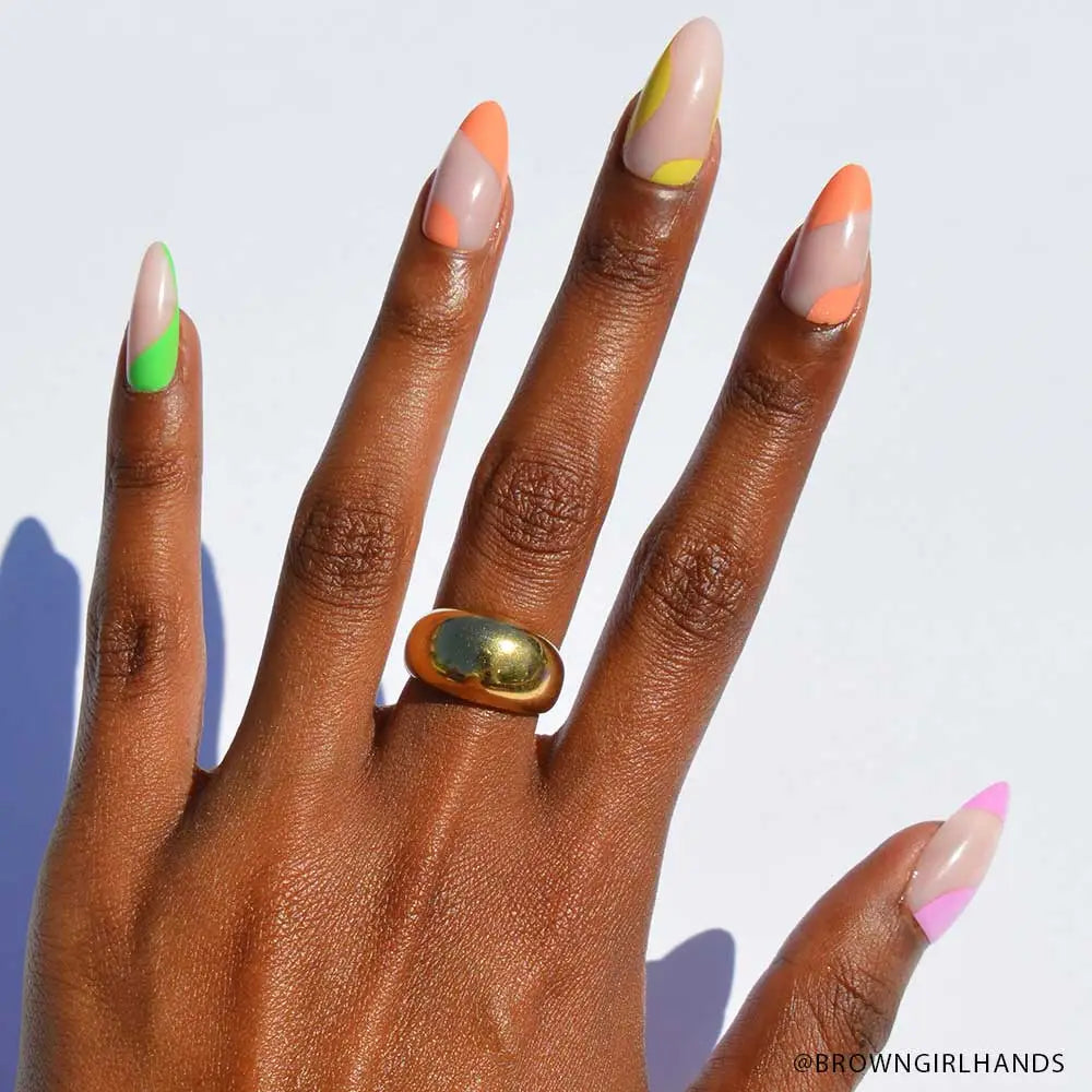 GLAMNETIC NAILS