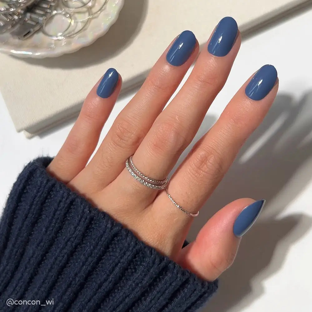 GLAMNETIC NAILS