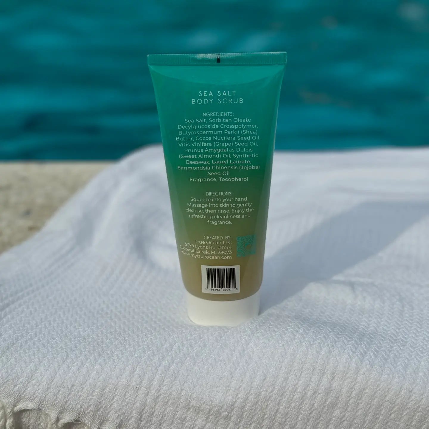 TRUE OCEAN: SALT SCRUB -  EXFOLIATOR AND MOISTURIZER