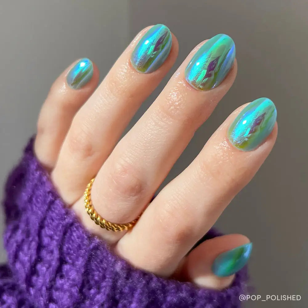 GLAMNETIC NAILS