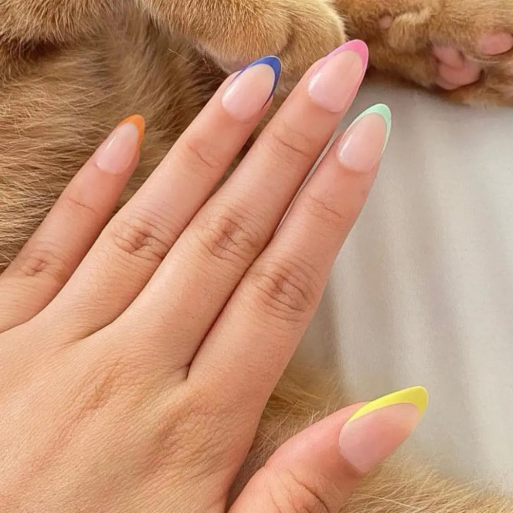 GLAMNETIC NAILS