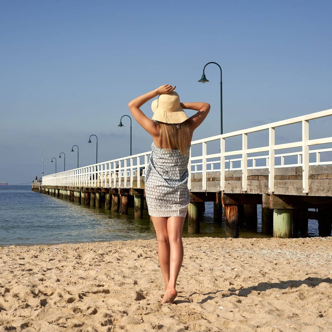ISLAND FLORAL SARONGS