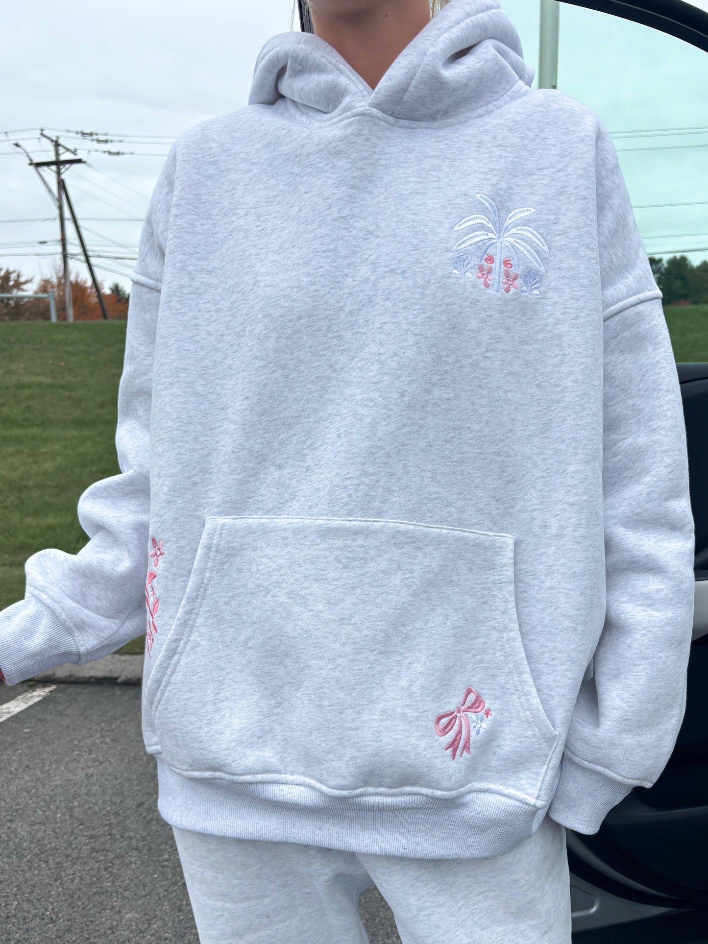 TROPICAL PALMS EMBROIDERED HOODIE