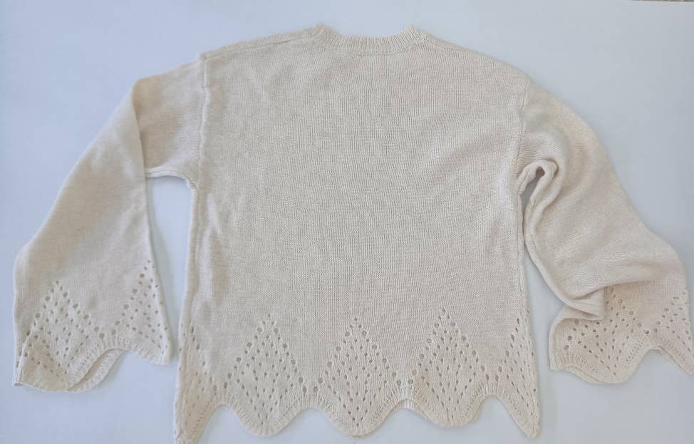SCALLOP HEM SWEATER