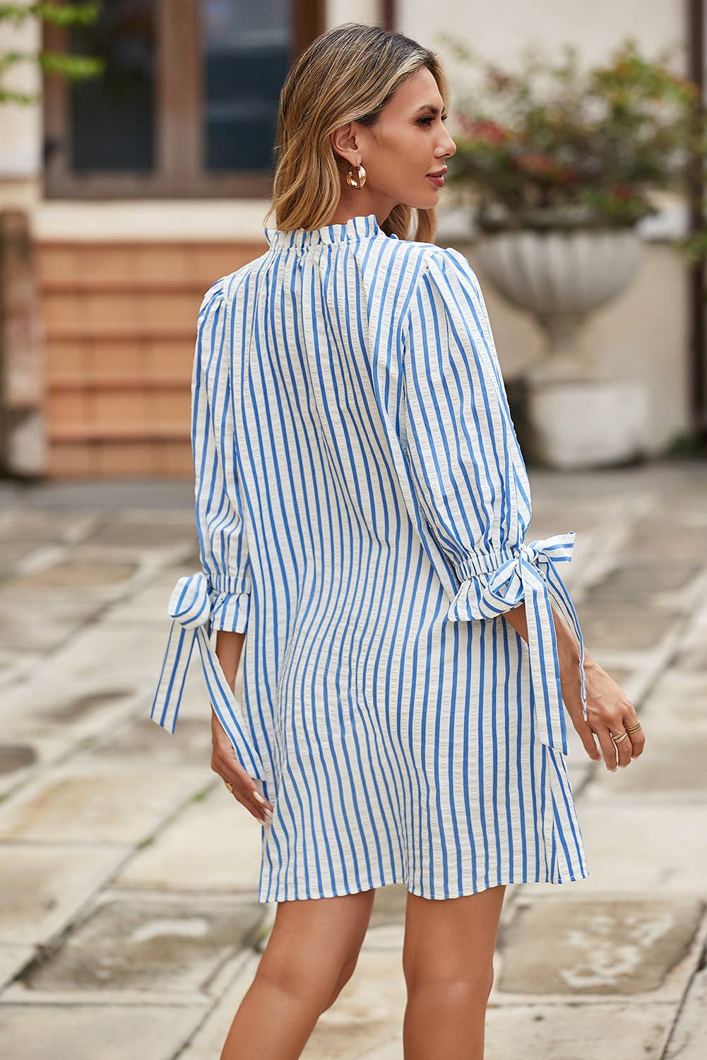 STRIPED SHIFT DRESS