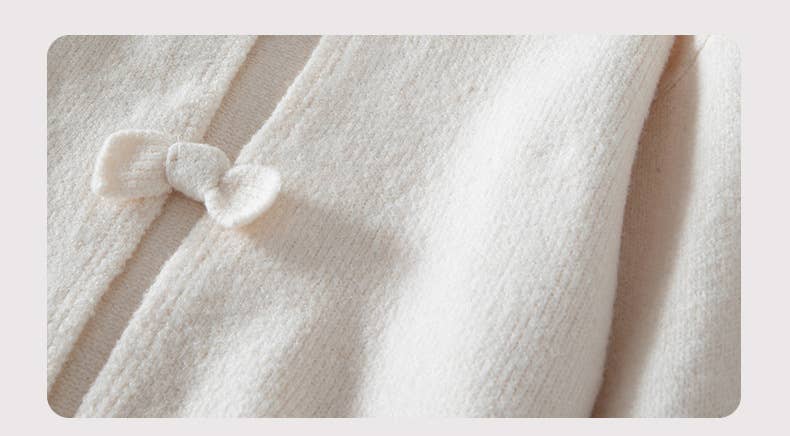 BOW TIE KNIT SWEATER